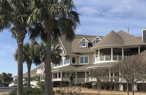 Seabrook Island House | Beautiful Villa with access to private club!