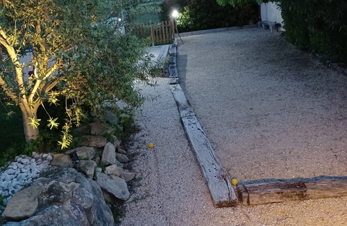 La Barben Villa | Beautiful villa with pool in Provence