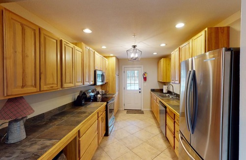 Kimberling City Cabin | Beautiful Waterfront Table Rock Lake Cabin - Sleeps 16, private dock
