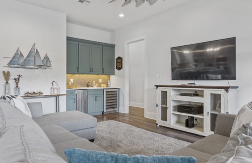 Bay St Louis House | Beautiful Waterfront Home. Bring your boat! Fishing!