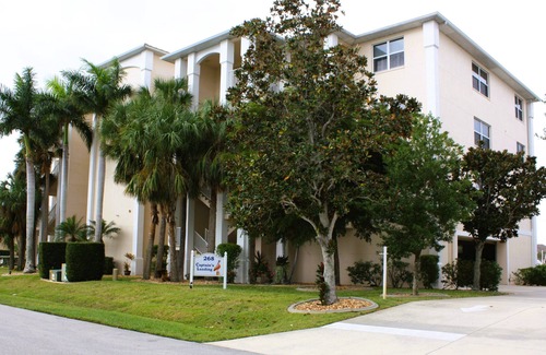 Punta Gorda Condo | Beautiful waterfront 2-bdrm condo with Executive Office & Boat Lift.