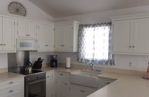Peconic Cottage | Beautiful waterfront 2BR/2BA cottage, Great location in North Fork wine country