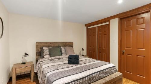 Greater Napanee House | Beautiful Waterfront Family Escape!