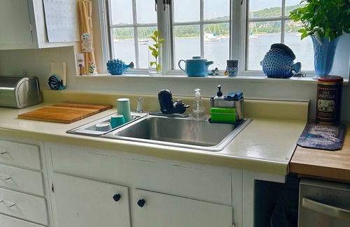 Northport House | Beautiful Waterfront 3 Bedroom 1.5 Bath Beach Home Sunset Oasis Village 1hr NYC
