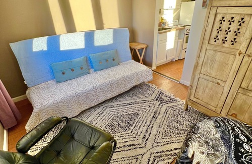 Northport Cottage | Beautiful Waterfront Studio Beach Cottage Full Bath Kitchen Sunset Oasis 1hr NYC