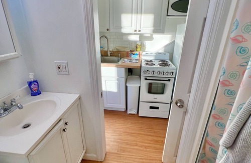 Northport Cottage | Beautiful Waterfront Studio Beach Cottage Full Bath Kitchen Sunset Oasis 1hr NYC