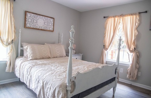 Dickson Other | Beautifull farm house located in Dickson, TN- ONLY 54 mins to downtown Nashville