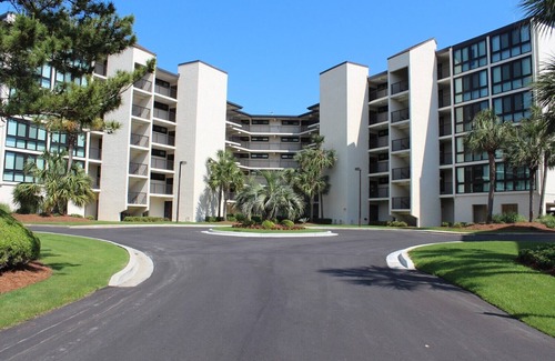 Litchfield by the Sea Condo | Beautifully Decorated, Great Ocean View