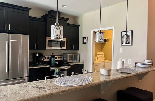 Tallahassee House | Beautifully decorated Tally House 2 miles from FSU campus!