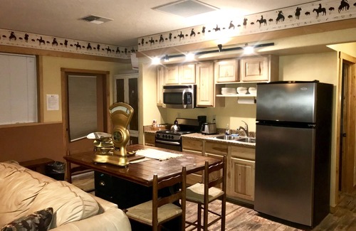 Gardiner Apartment | Beautifully designed 3 bedroom apartment next Yellowstone