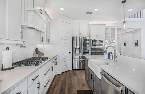 Austin House | Beautifully Furnished Dog-Friendly Home