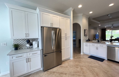 Caldecott Villa | Beautifully furnished, minutes to Downtown Naples, beaches, and Marco Island