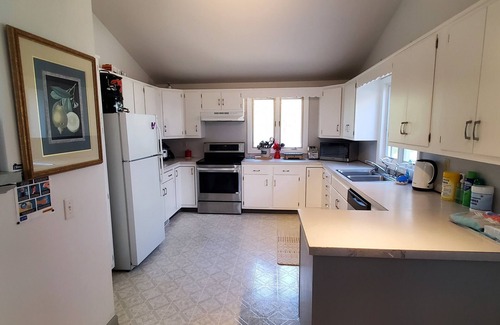 Wellfleet Condo | Beautifully Maintained Home, Large Deck (CS0004)