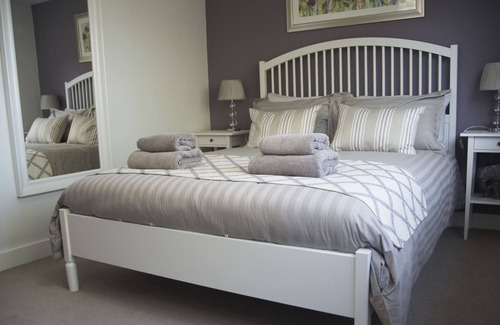 Mylor Churchtown House | Beautifully presented modern 3 bedroom town house in central Falmouth location