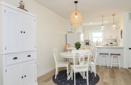 North Carolina Coast Condo | Beautifully Remodeled 2 BR with Ocean Views