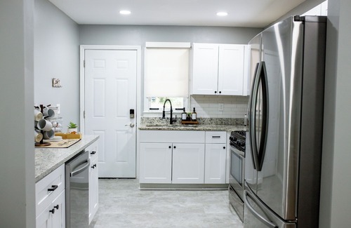 Belvedere Park House | Beautifully Remodeled Duplex in Decatur. 2 Units! Each unit is 2 bedroom/1 bath