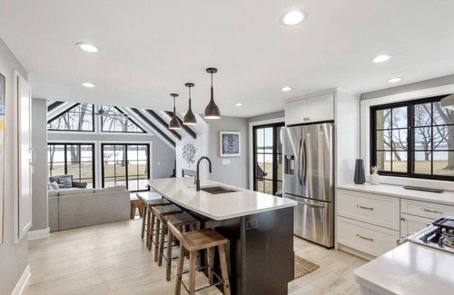 Neenah House | Beautifully Remodeled Waterfront Home with Amazing Bunk Bedroom