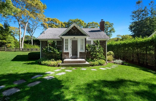 East Hampton North Cottage | Beautifully renovated beach cottage close to the beach and East Hampton Village