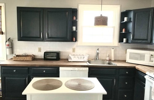 Brigantine House | Beautifully renovated and updated beach block house - close to town!