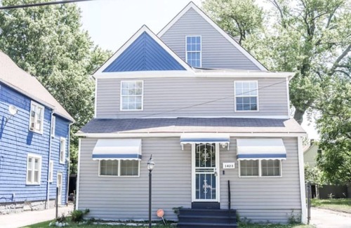 Cleveland House | Beautifully renovated home/5BR