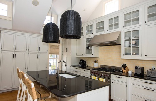 Nantucket Town House | Beautifully Restored in-Town Antique