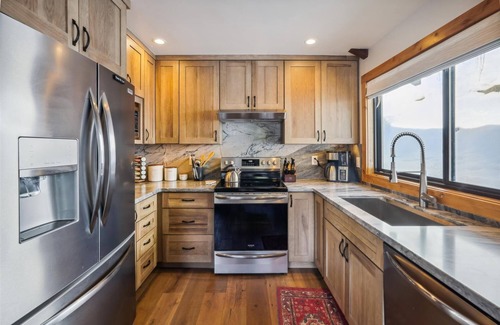 Olympic Valley House | Beautifully Updated 3 Bedroom in Olympic Valley