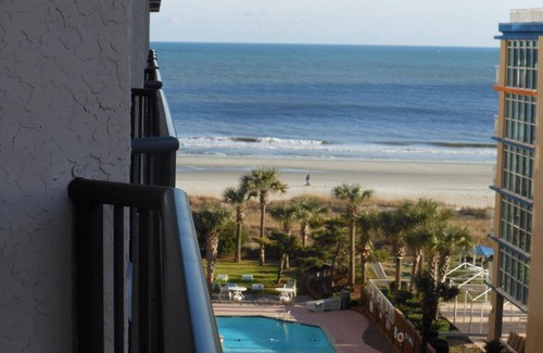 Myrtle Beach Condo | Beautifully Updated Condo in Beachfront Resort.