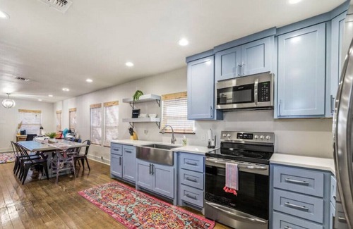 Kerrville House | Beautifully Updated Farmhouse
