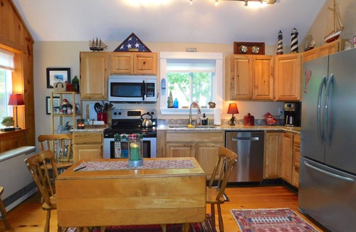 West Poland House | Beautifully updated pet-friendly home on Upper Range Pond.