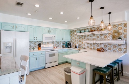 Indian Rocks Beach Condo | Beautifully Updated Dog Friendly Condo with Heated Pool and Ocean View
