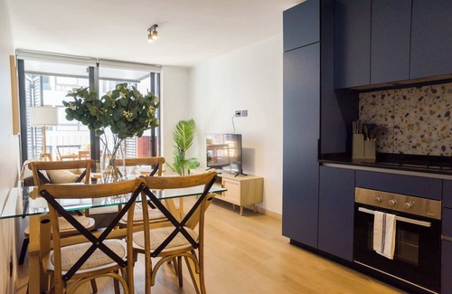 Apoquindo Apartment | Beauty 2BR Haven for 5 in Lively Las Condes Oasis