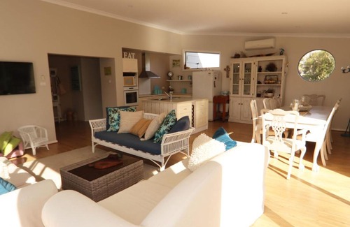 Berrara House | Beauty and the Beach
