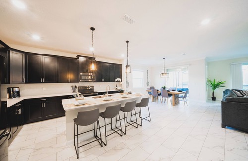 Kissimmee Villa | Beauty Vacation Home w/South Pool & Spa & more