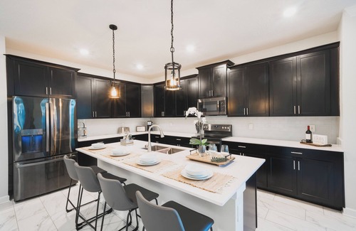 Kissimmee Villa | Beauty Vacation Home w/South Pool & Spa & more