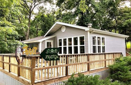 Beaver House | Beaver Bungalow