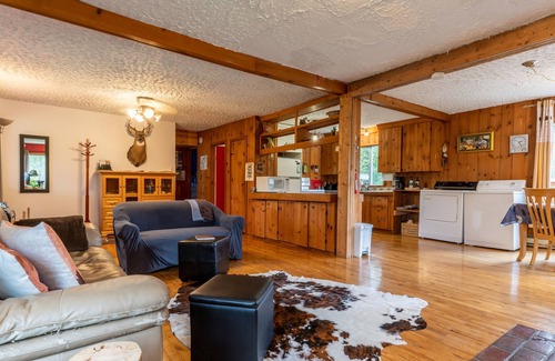 Ferland-et-Boilleau Ski Chalet | Beaver cabin #CITQ REF 59891