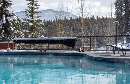 Peak 9 Condo | Beaver Run. Ski-In Ski-Out. Unbeatable Amenities.