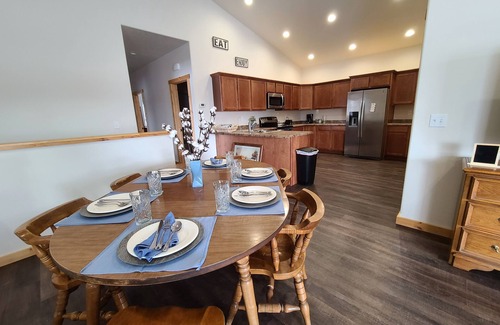 Dillon House | Beaverhead House Rental