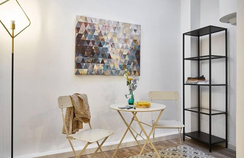 Les Corts Apartment | BeBarceloner Eixample Duplex Apartments