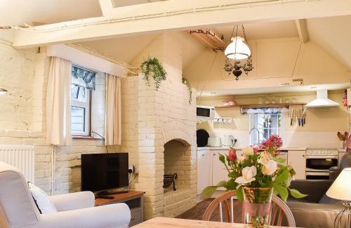 Harleston House | Beck Gate