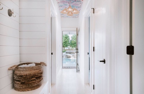 Eufaula House | Beck's Bungalow Private Pool & Hot Tub | Carlton Landing Guest Favorite
