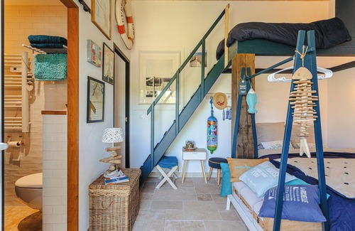 Sainte-Marie-de-Re Bed & Breakfast | Bed and Breakfast 'Esprit Rétais' with Air Conditioning