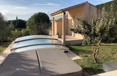 Bedoin Apartment | Bed and breakfast at Gandja