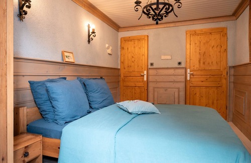 Pluvigner Bed & Breakfast | Bed and Breakfast 'Perceval' with Shared Terrace, Shared Garden and Wi-Fi