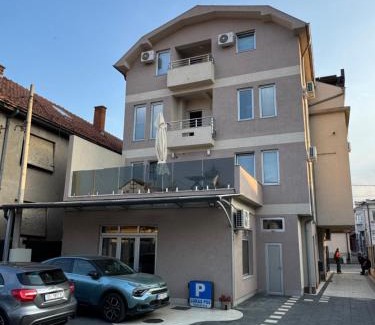 Krusevac Apartment | Bed & Coffee LUKAS Krusevac