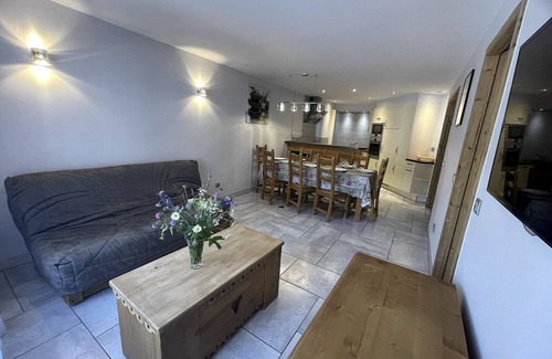 La Clusaz Apartment | Bedière, apartment 3 - for 8 people 3* in the village