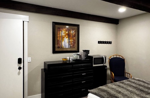 Frisco Apartment | Bedroom and Bath in Frisco - Outdoor Playground Awaits !