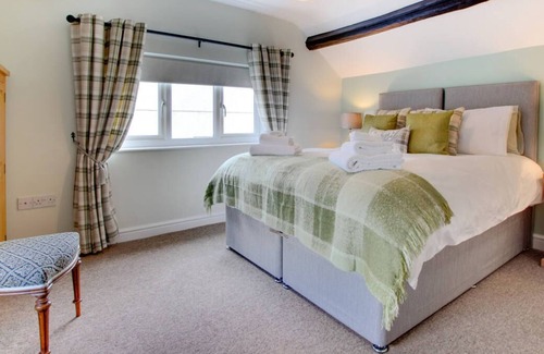 Llandovery House | Bedwen Arian in Llandovery