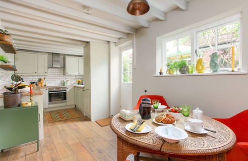 Sandwich Cottage | Bee Cottage, Sandwich