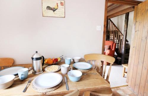 Llanidloes House | Beech Cottage